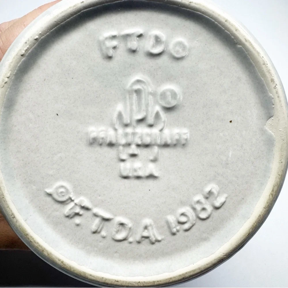 Pfaltzgraff stoneware flower